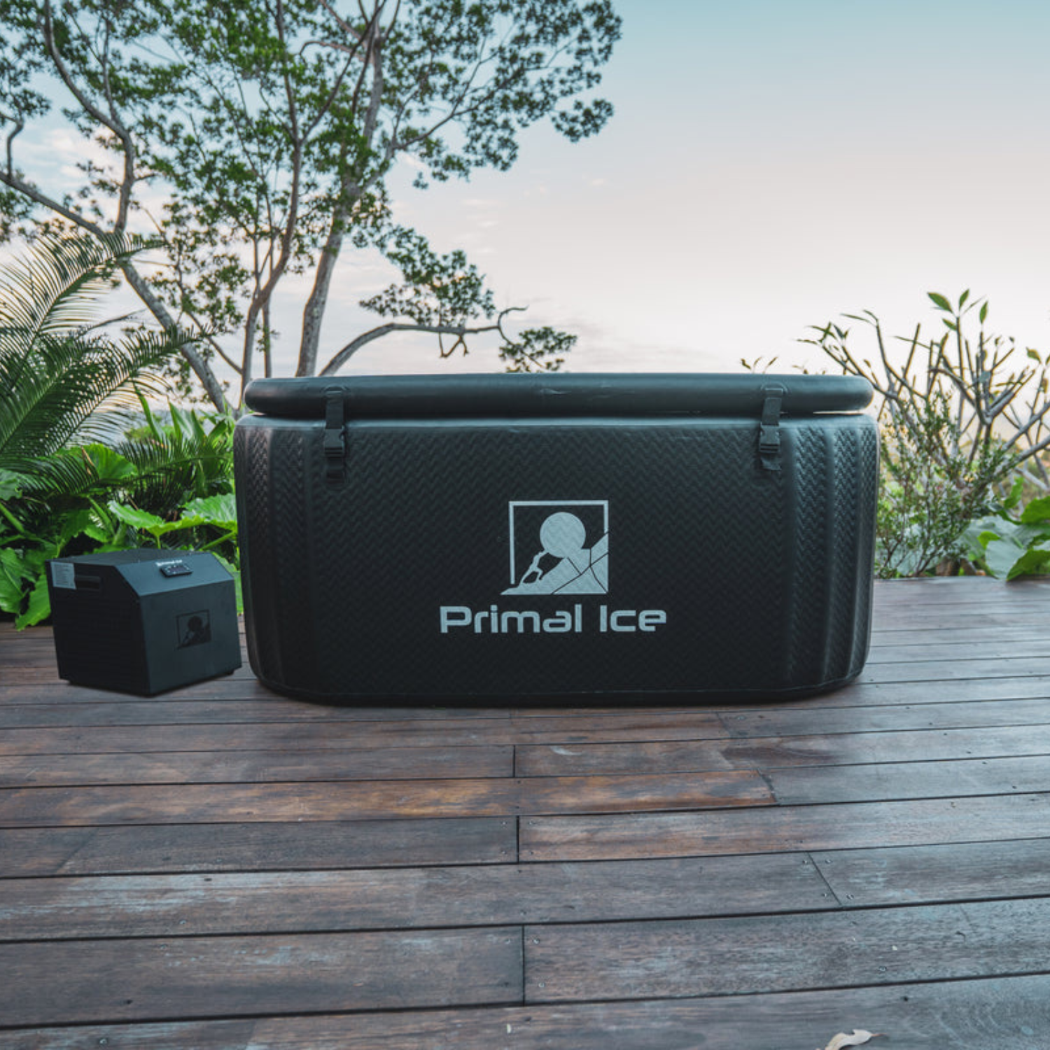 Ashcroft: 4 Person Sauna + Primal Tub