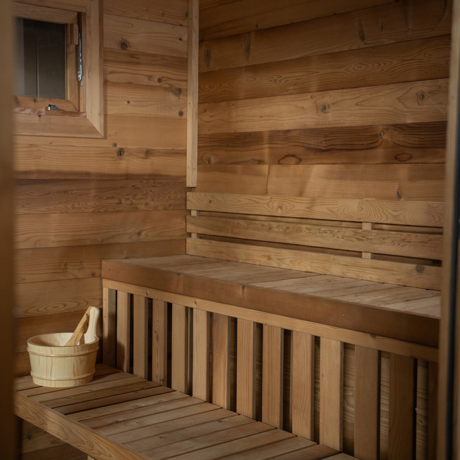 Sauna Lodge - 8 Person